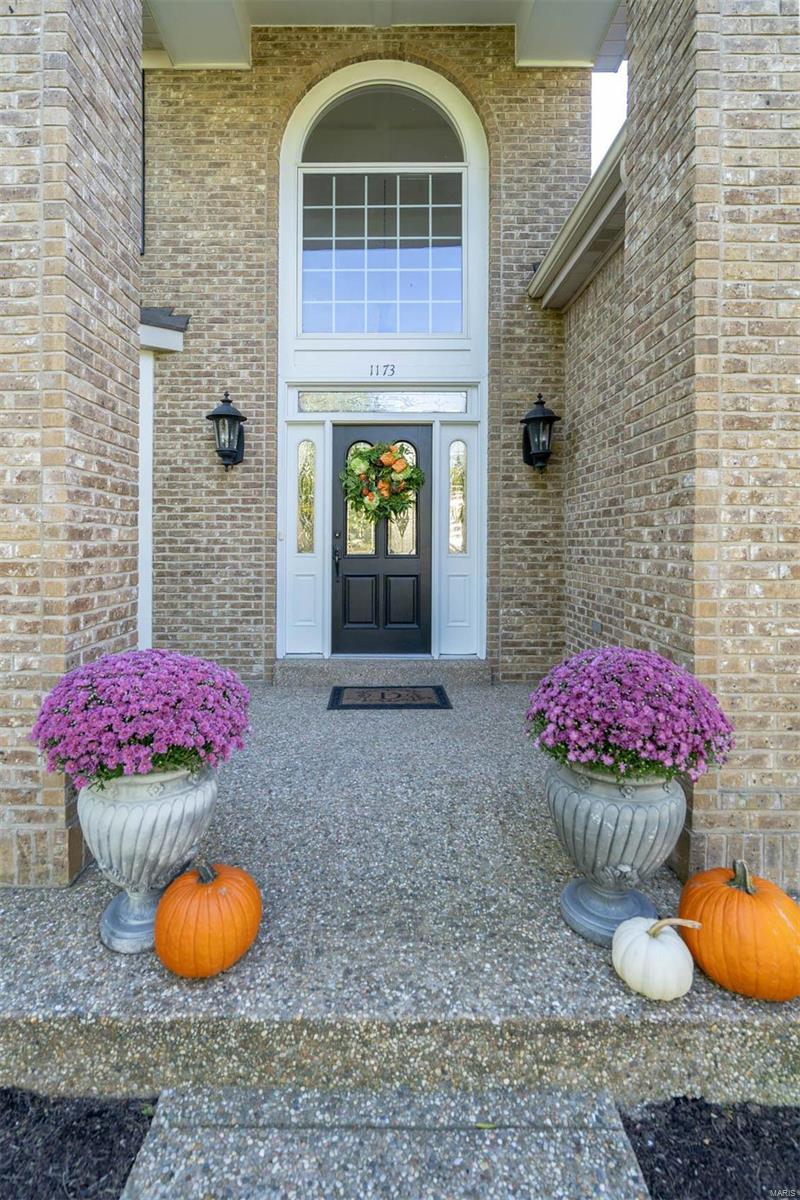 1173 Lockett Road Des Peres, MO 63131 - Photo 3 of 38 Gallery Image 3