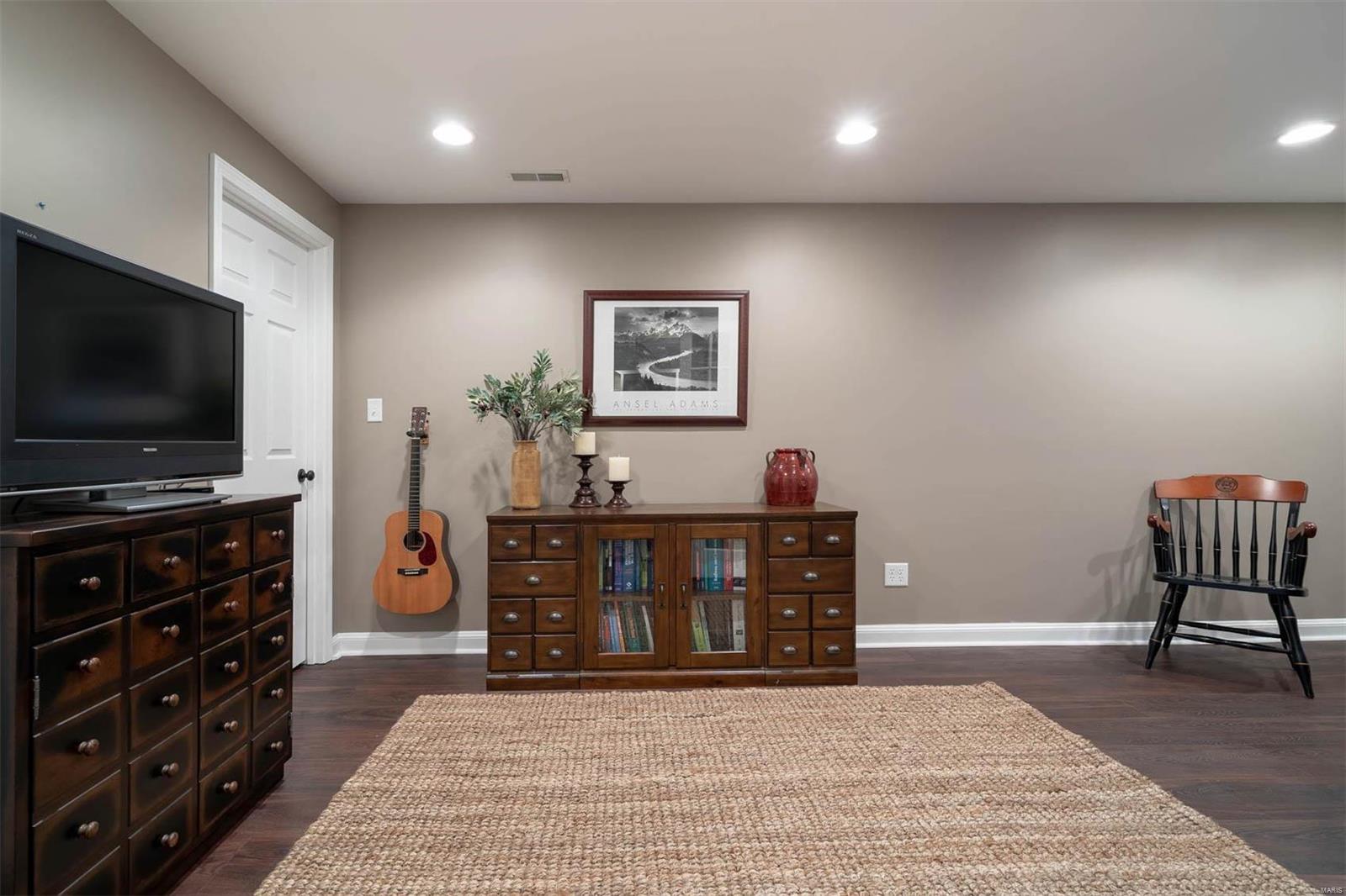 1173 Lockett Road Des Peres, MO 63131 - Photo 31 of 38 Gallery Image 31