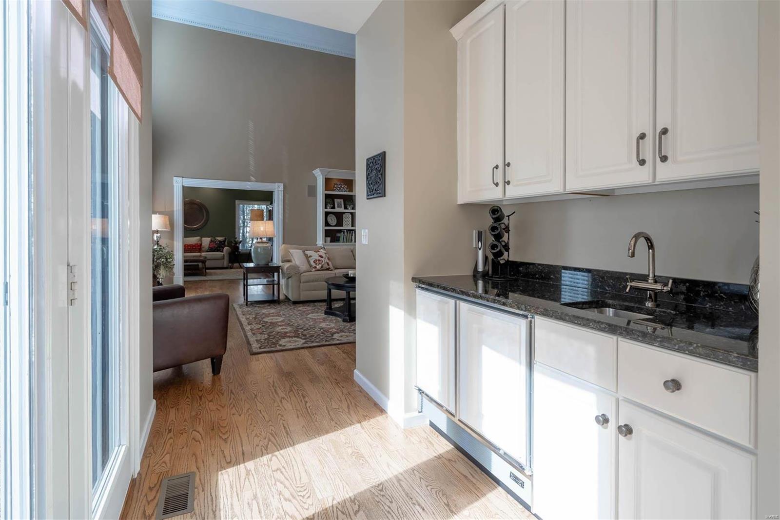 1173 Lockett Road Des Peres, MO 63131 - Photo 10 of 38 Gallery Image 10