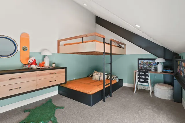 $999,999 | 618 East Washington Road, Spokane, WA 99224