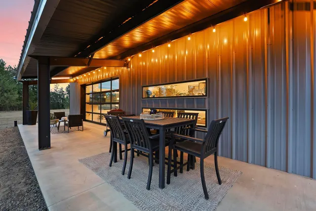 $999,999 | 618 East Washington Road, Spokane, WA 99224