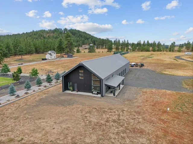 $999,999 | 618 East Washington Road, Spokane, WA 99224