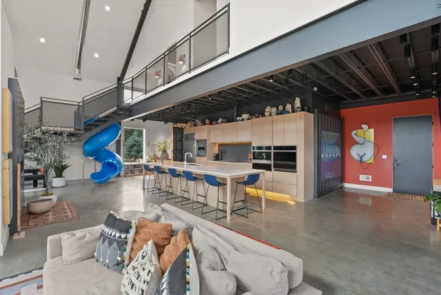 $999,999 | 618 East Washington Road, Spokane, WA 99224