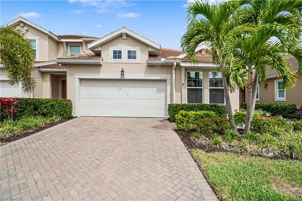 $2,950 | 4558 Arboretum Circle, Unit 104, Naples, FL 34112