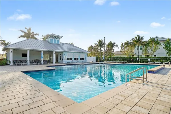 $2,950 | 4558 Arboretum Circle, Unit 104, Naples, FL 34112