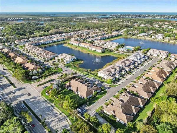 $2,950 | 4558 Arboretum Circle, Unit 104, Naples, FL 34112