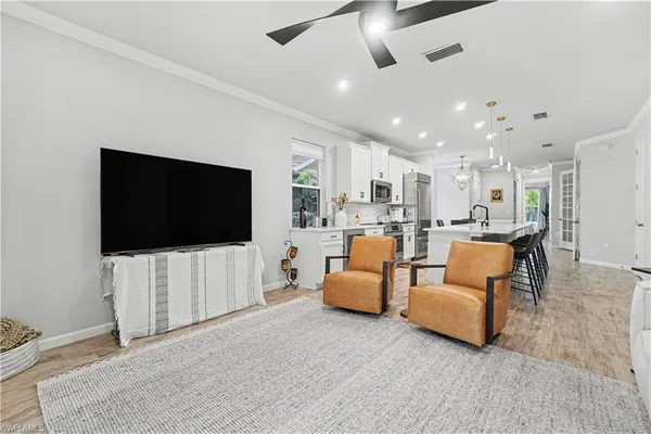 $2,950 | 4558 Arboretum Circle, Unit 104, Naples, FL 34112