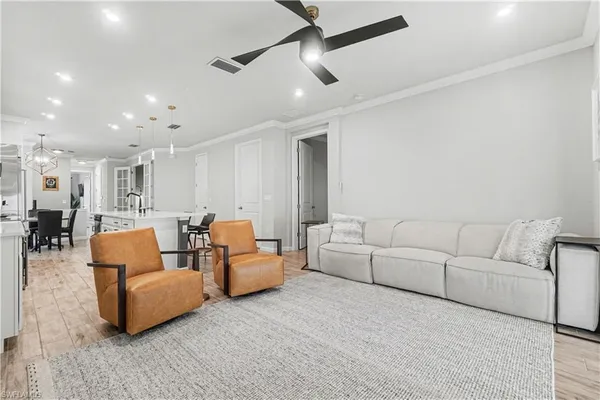 $2,950 | 4558 Arboretum Circle, Unit 104, Naples, FL 34112