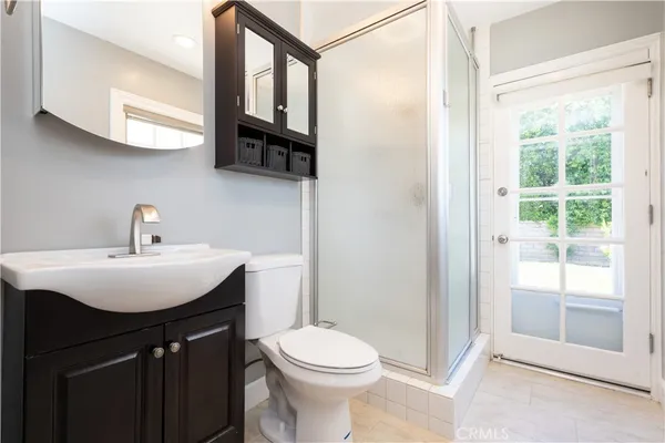 $6,000 | 10036 Andasol Avenue, Northridge, CA 91325