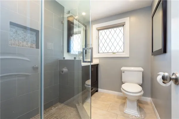 $6,000 | 10036 Andasol Avenue, Northridge, CA 91325