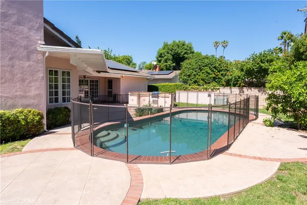 $6,000 | 10036 Andasol Avenue, Northridge, CA 91325