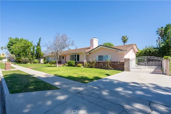 $6,000 | 10036 Andasol Avenue, Northridge, CA 91325