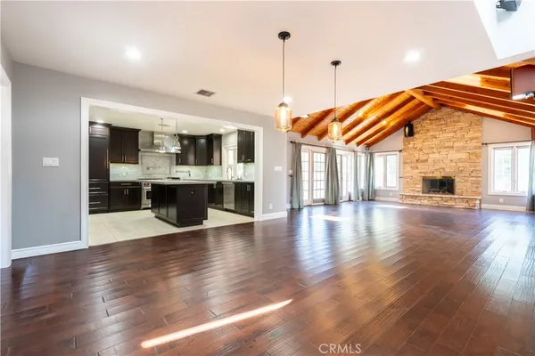 $6,000 | 10036 Andasol Avenue, Northridge, CA 91325