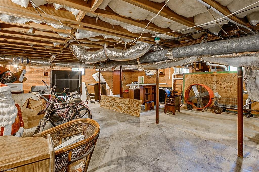 902 Redding Road Asheboro, NC 27203 - Photo 32 of 39 Gallery Image 32
