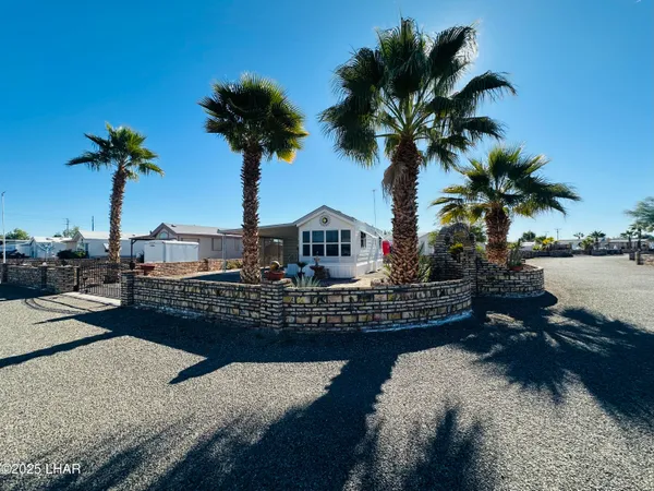 $120,950 | 200 North Moon Mountain Avenue, Unit 36, Quartzsite, AZ 85346