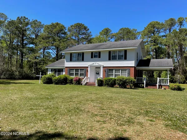 $299,900 | 152 West Bayshore Drive, Cedar Island, NC 28520