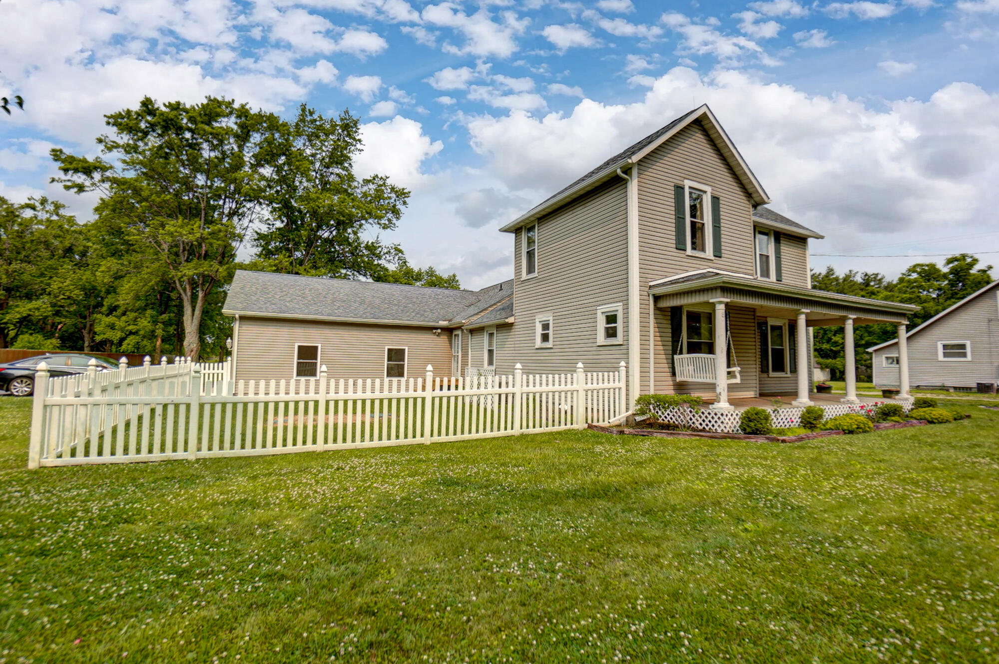 951 Ogden Road Springfield, OH 45503 - Photo 2 of 58