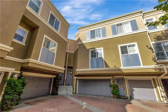 $4,200 | 3405 South Main Street, Unit D, Santa Ana, CA 92707