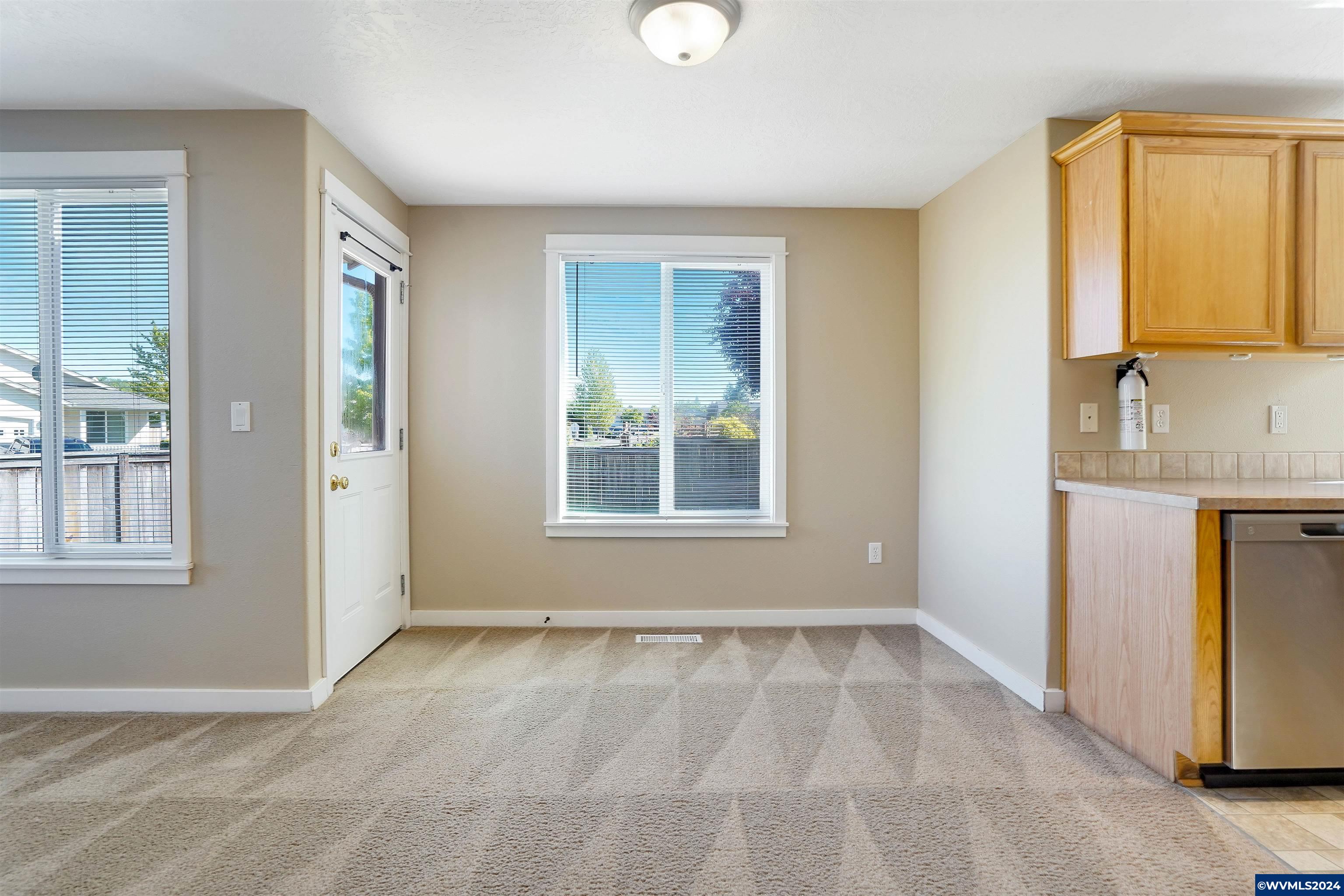 4096 Spring Avenue Northeast Albany, OR 97322 - Photo 12 of 39