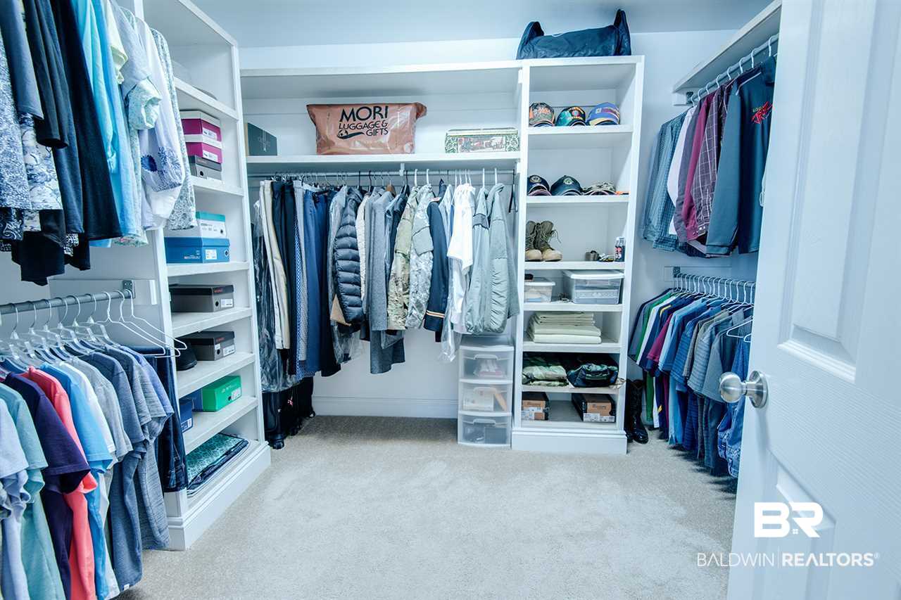 25933 Kensington Way Daphne, AL 36526 - Photo 34 of 40 Master Closet