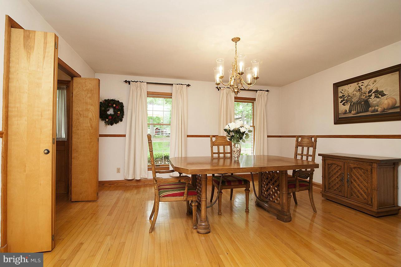 6200 Hanover Road Hanover, MD 21076 - Photo 6 of 30 Dining Room