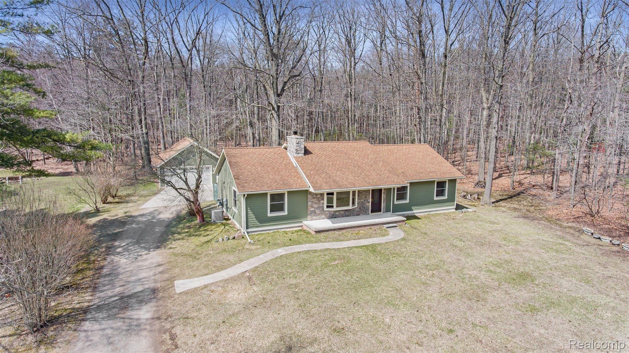 2560 Werner Road Columbus, MI 48063 - Photo 17 of 19 Front aerial view