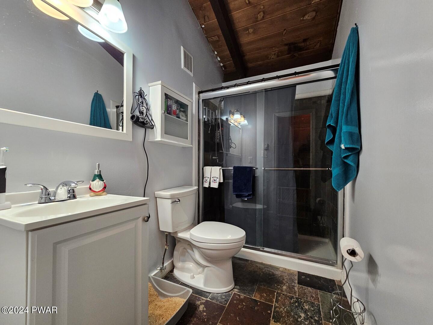 263 Forest Ridge Drive Hawley, PA 18428 - Photo 7 of 17 8-Bathroom