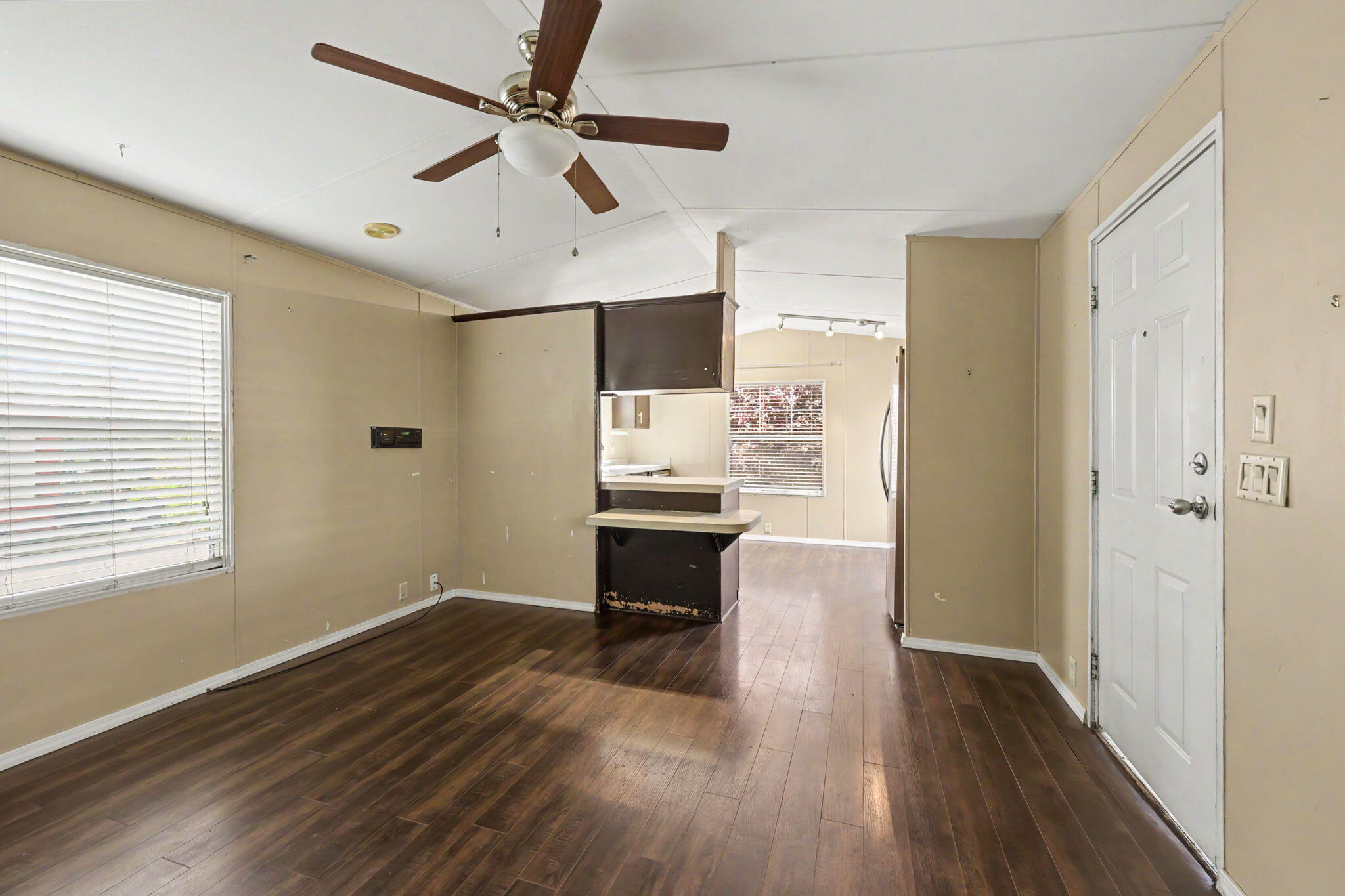 421 Stevens Road, Unit 34 Eagle Point, OR 97524 - Photo 6 of 19 a workspace with wooden floor