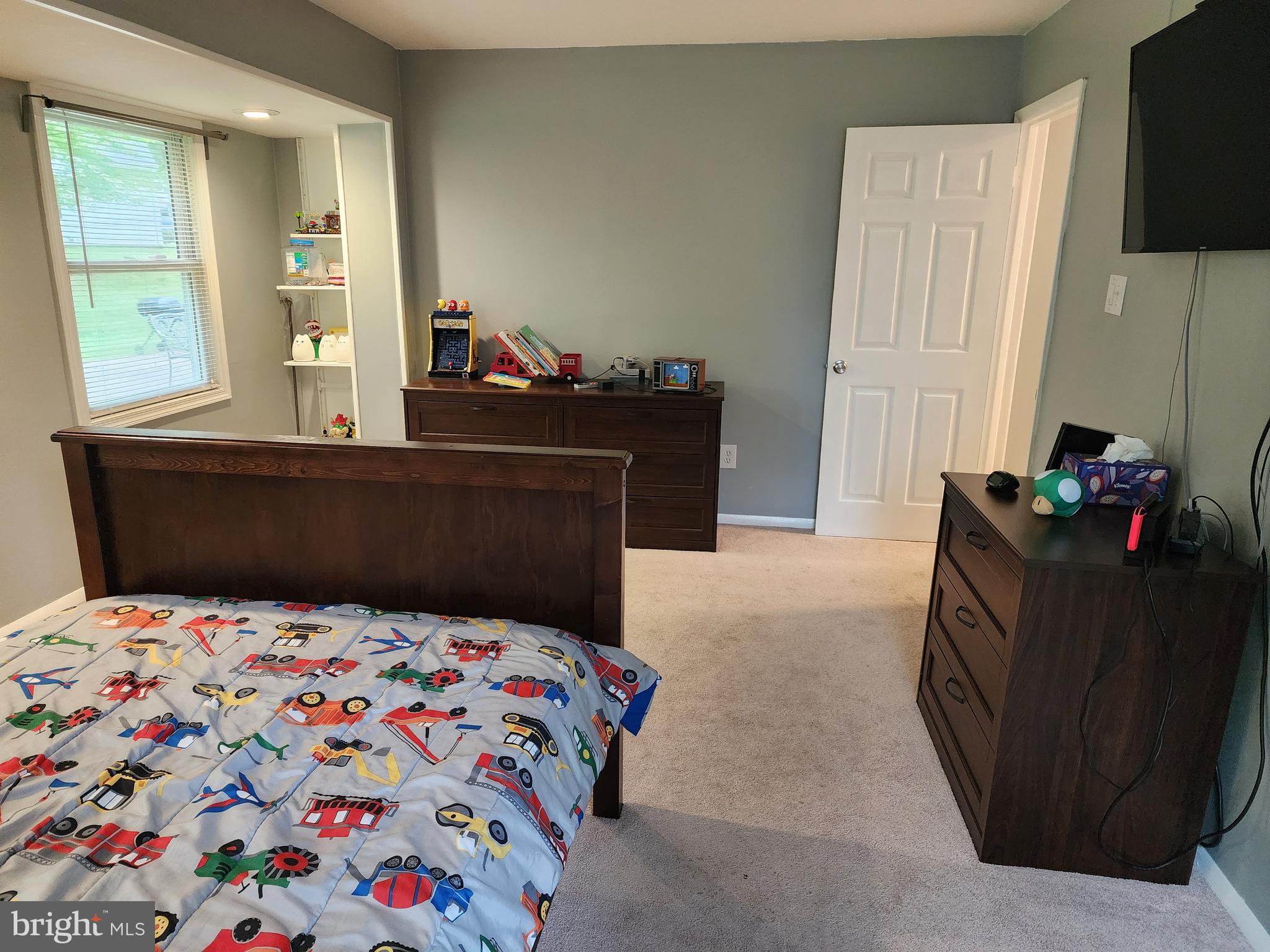 12501 Ivory Pass Laurel, MD 20708 - Photo 28 of 43 2nd Bedroom on main floor