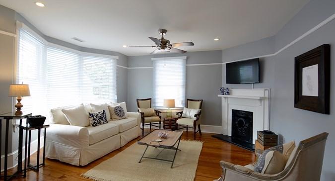 52 Spring Street Charleston, SC 29403 - Photo 1 of 23 1
