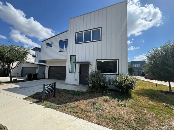 $1,995 | 218 Rainbow Drive, San Antonio, TX 78209