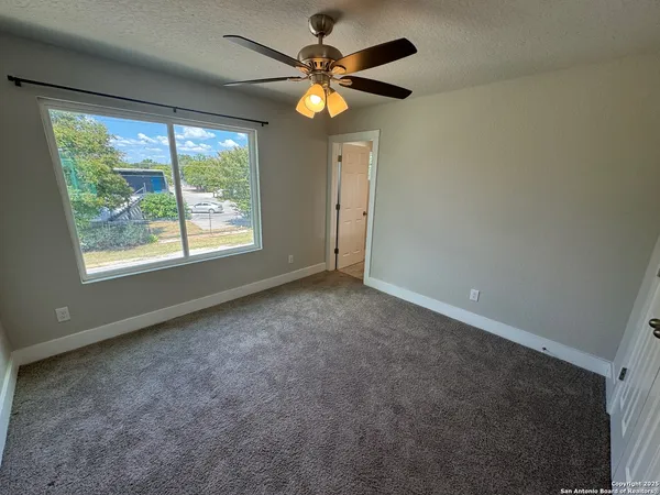 $1,995 | 218 Rainbow Drive, San Antonio, TX 78209