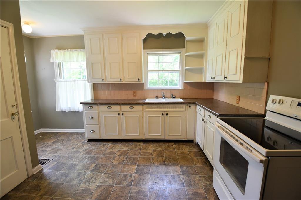 6206 Dean Road Indianapolis, IN 46220 - Photo 13 of 50 Gallery Image 13