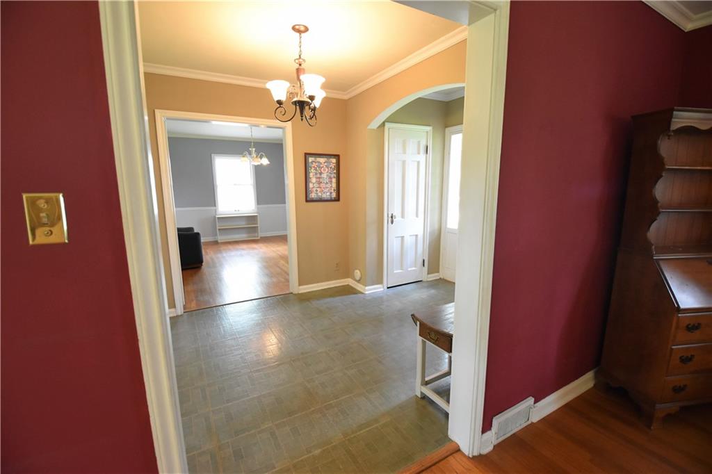 6206 Dean Road Indianapolis, IN 46220 - Photo 4 of 50 Gallery Image 4
