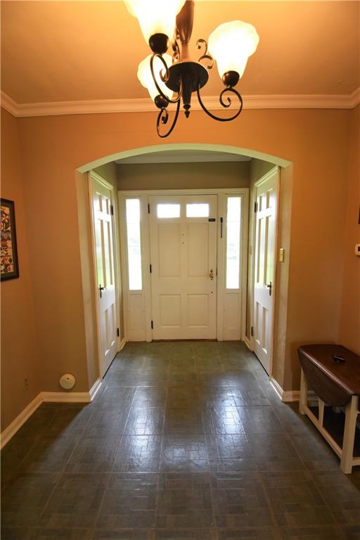 6206 Dean Road Indianapolis, IN 46220 - Photo 5 of 50 Gallery Image 5