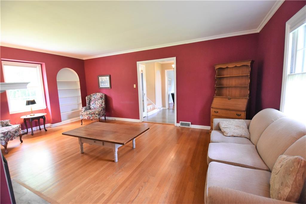 6206 Dean Road Indianapolis, IN 46220 - Photo 7 of 50 Gallery Image 7
