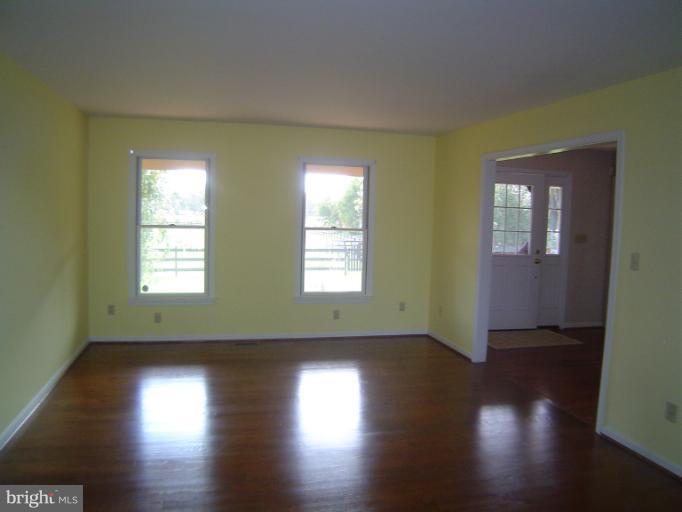 22814 Welty Church Road Smithsburg, MD 21783 - Photo 21 of 30 Living Room