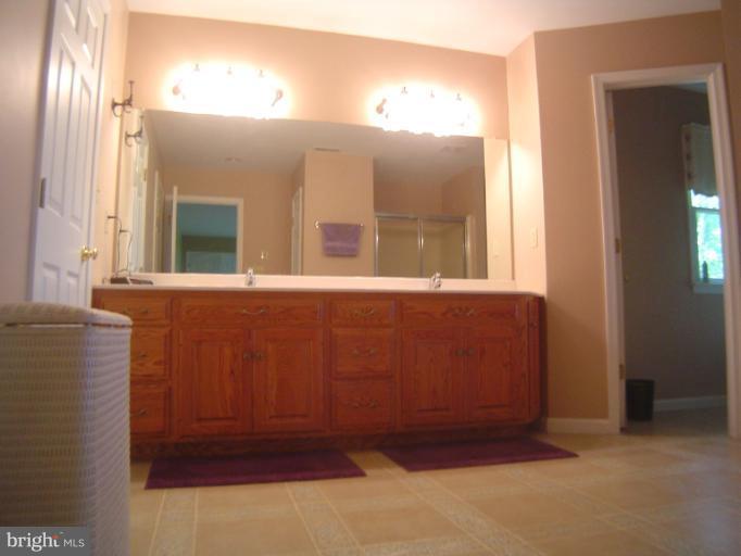 22814 Welty Church Road Smithsburg, MD 21783 - Photo 4 of 30 Bath (Master)
