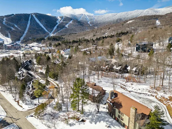 $645,000 | 401 Village Road, Unit C1, Warren, VT 05674