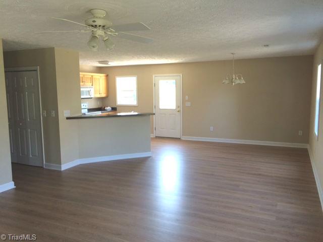 2139 Riverside Drive Mount Airy, NC 27030 - Photo 2 of 9 Living Room/Dining