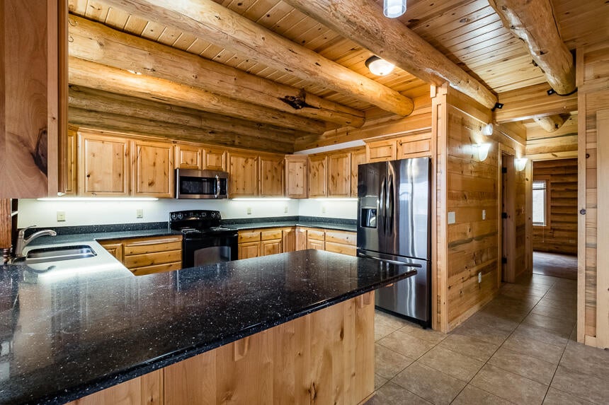 16111 Shiloh Road White City, OR 97503 - Photo 14 of 35 16111 Shiloh-14