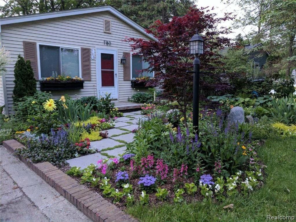780 Middle Road Highland, MI 48357 - Photo 2 of 31 1.jpeg