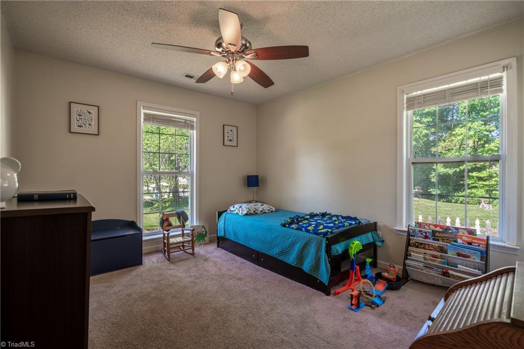 1706 Crinan Court High Point, NC 27265 - Photo 16 of 32