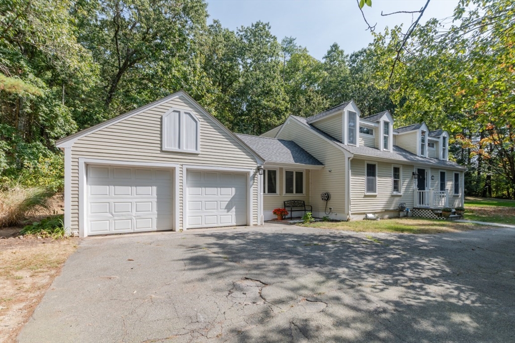 298 Maynard Road Sudbury, MA 01776 - Photo 2 of 41