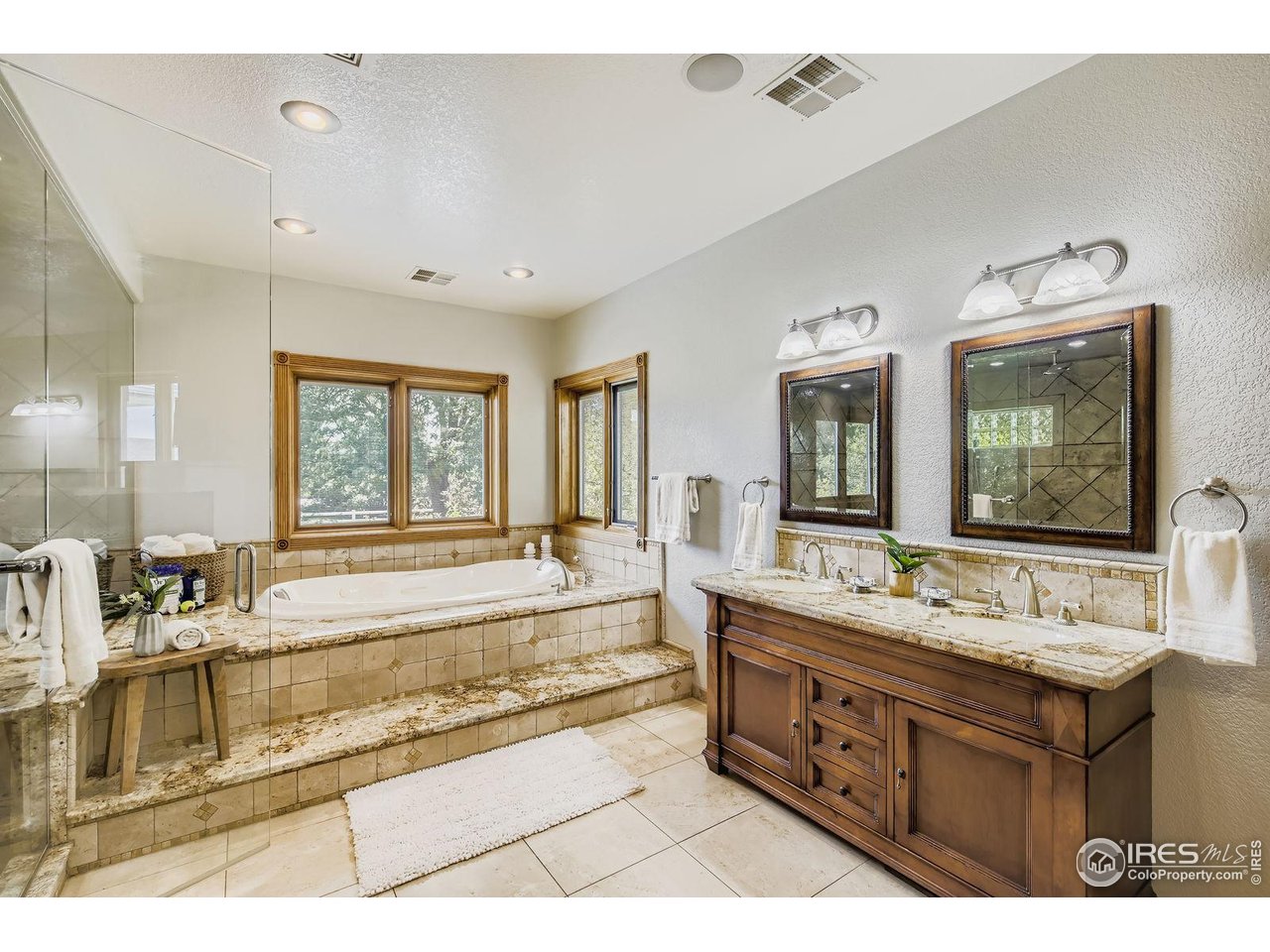 115 Grand View Drive Mead, CO 80651 - Photo 19 of 45 Primary bathroom