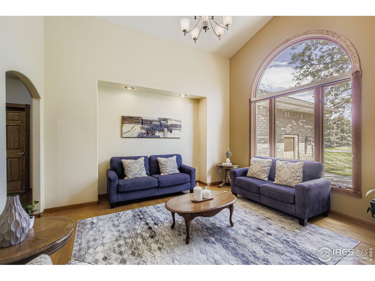115 Grand View Drive Mead, CO 80651 - Photo 6 of 45 Living room