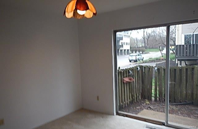 837 Portsdown Road Ballwin, MO 63011 - Photo 5 of 11 Gallery Image 5