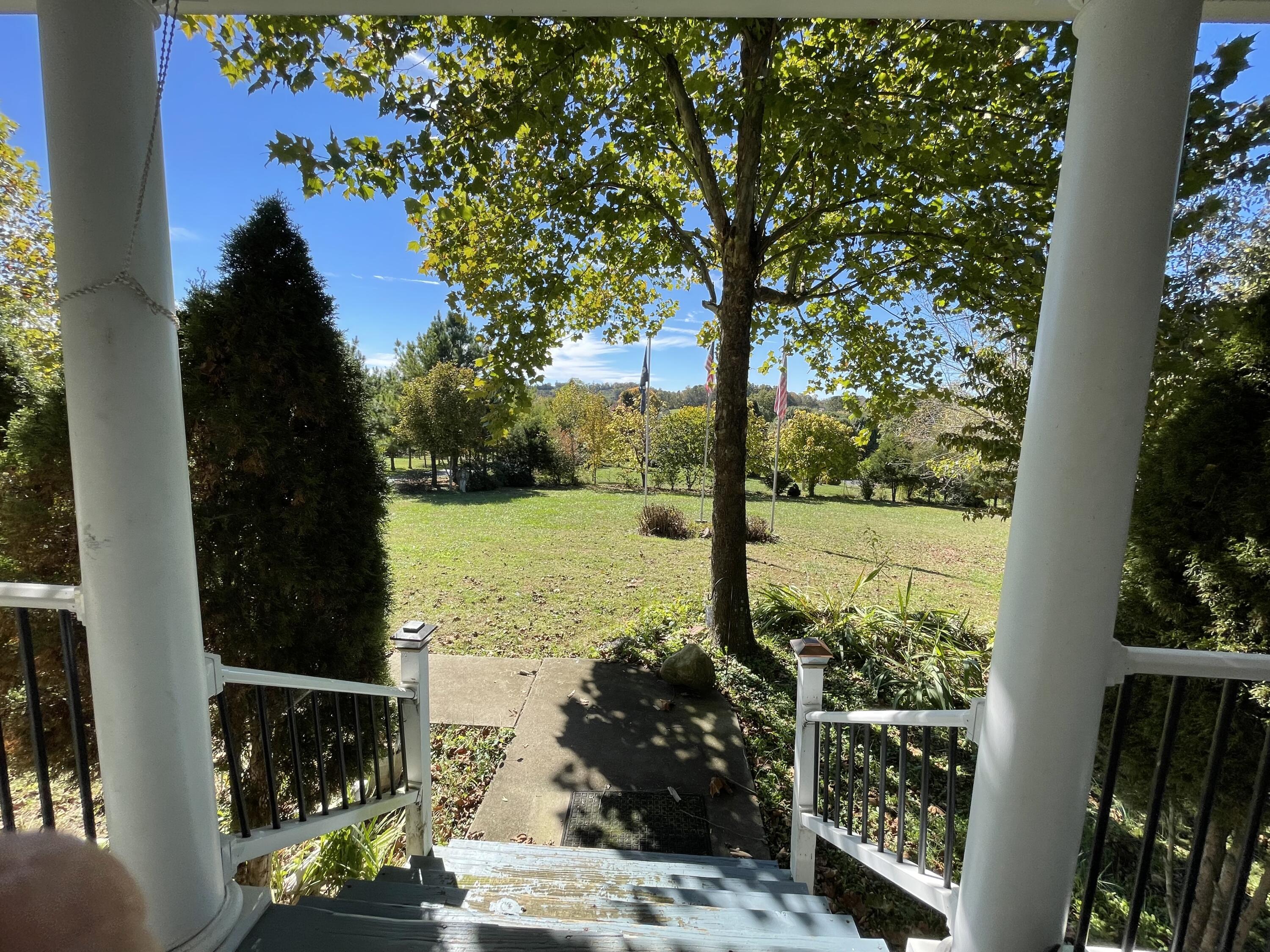 5290 Baileyton Road Greeneville, TN 37745 - Photo 3 of 47 0DE6003B-6CCA-44C1-A058-7B0F893CCA91