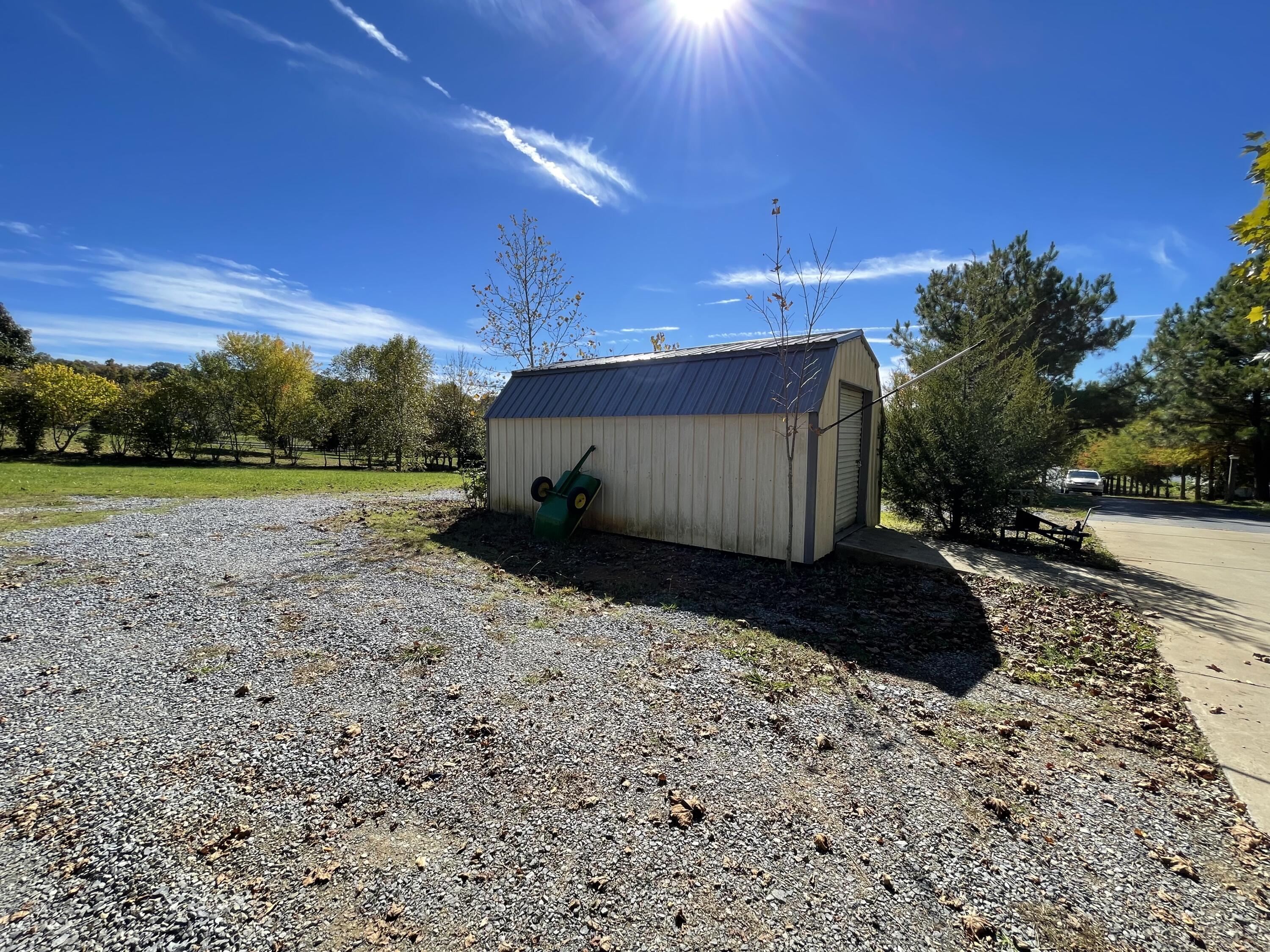 5290 Baileyton Road Greeneville, TN 37745 - Photo 6 of 47 08496D79-9D76-4155-9307-A2968C0412B5