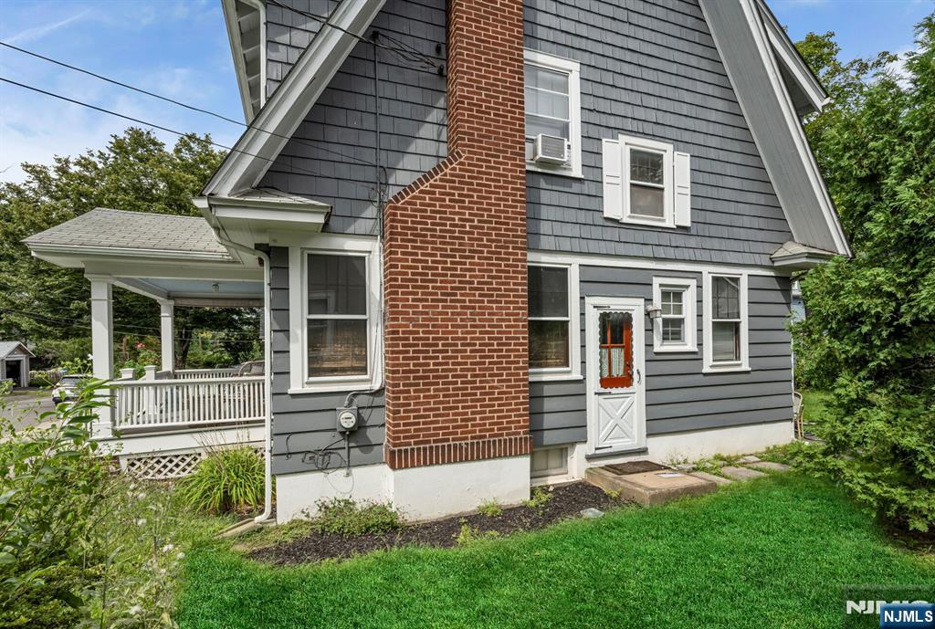 19 Christopher Place Ridgewood, NJ 07450 - Photo 34 of 34 Gallery Image 34